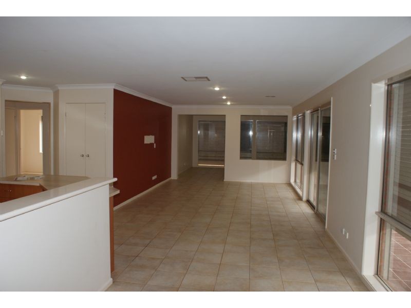 Narre Warren South VIC 3805