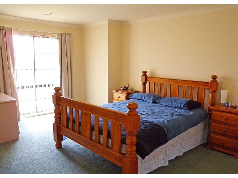 Narre Warren South VIC 3805