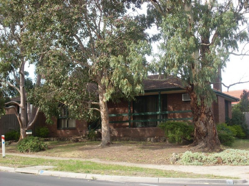 28 Hawdon Drive, Cranbourne VIC 3977