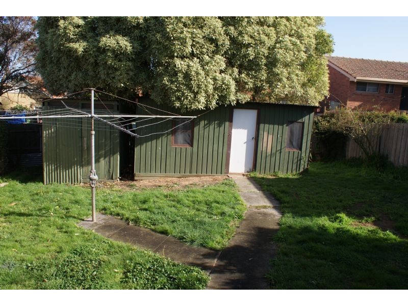 19 DEVENEY STREET, Pakenham VIC 3810