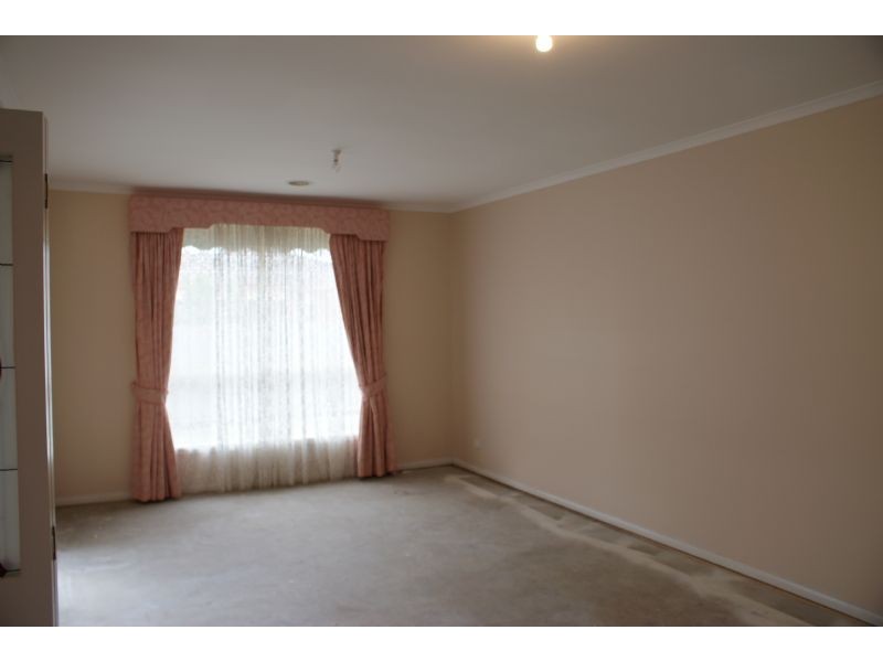 38 CROMFORD CRESCENT, Narre Warren South VIC 3805