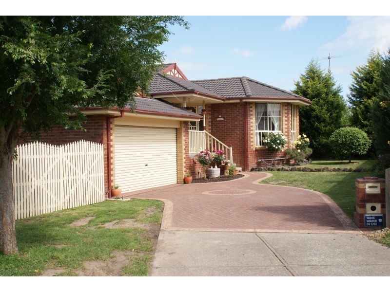 10 Eastern Park Square, Narre Warren South VIC 3805