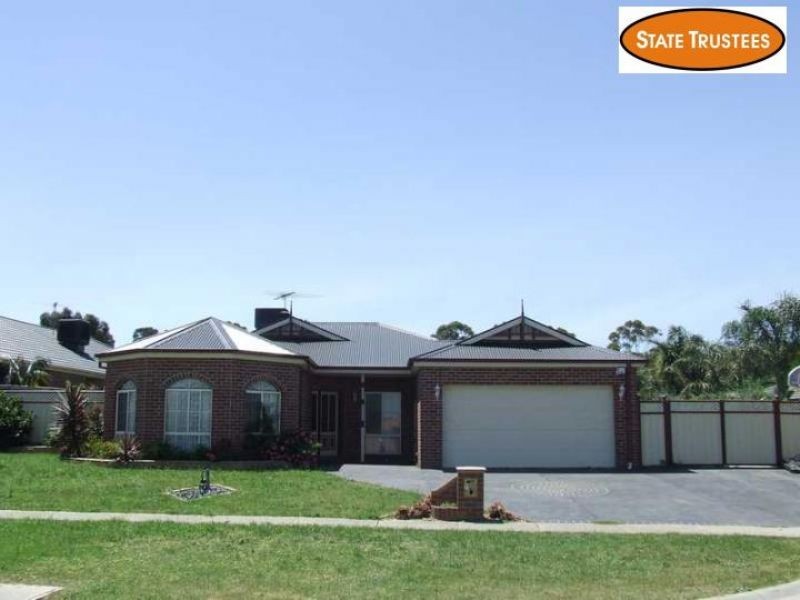 7 HAMPTON COURT, Beaconsfield VIC 3807