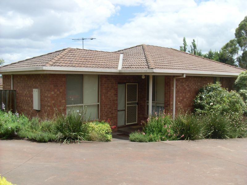 1/12 Maryn Close, Berwick VIC 3806