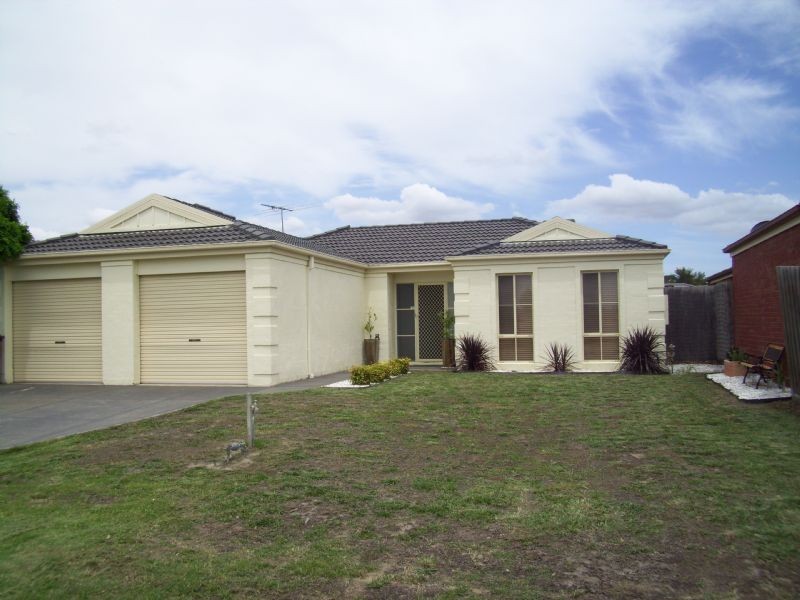 10 Menindee Terrace, Narre Warren VIC 3805