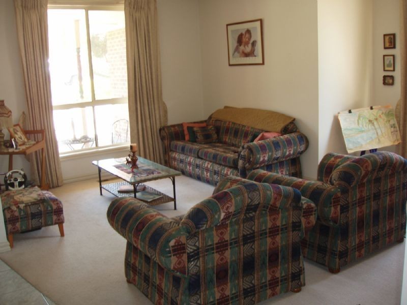 154 DAVID COLLINS DRIVE, Endeavour Hills VIC 3802