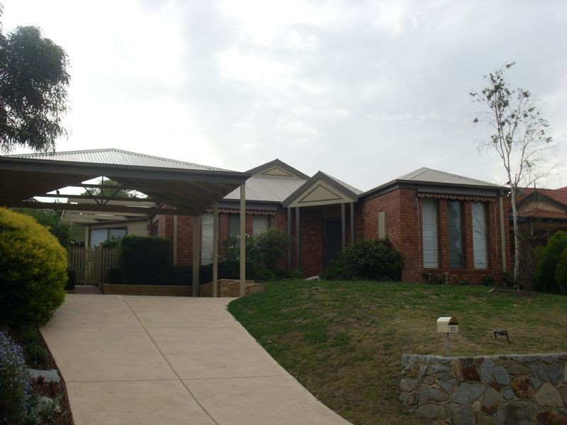 22 Mirrabook Court, Berwick VIC 3806