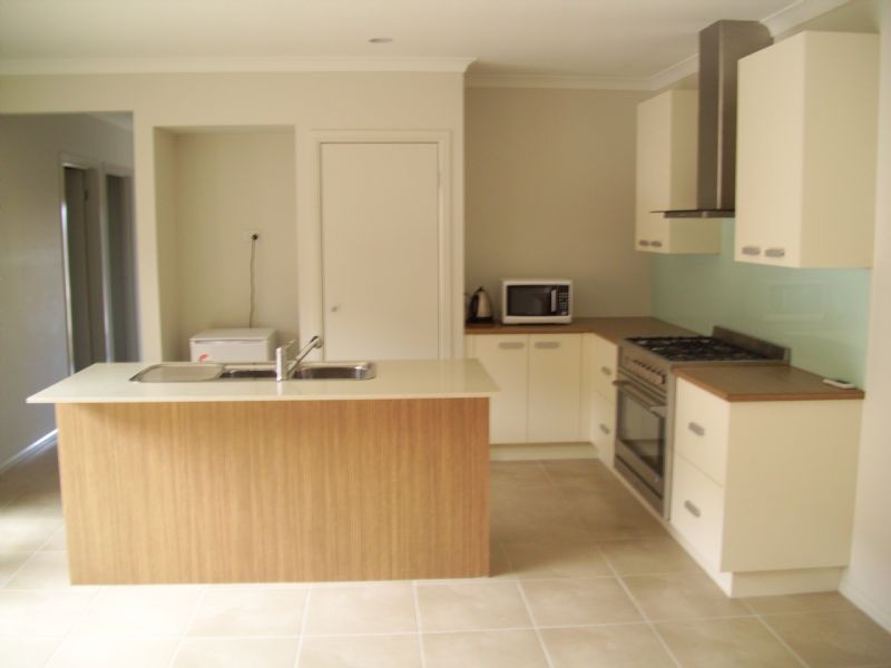 70 Alisma Boulevard, Cranbourne North VIC 3977