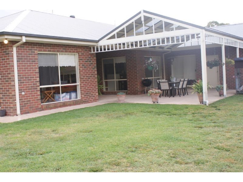 52 A’BECKETT ROAD, Narre Warren North VIC 3804