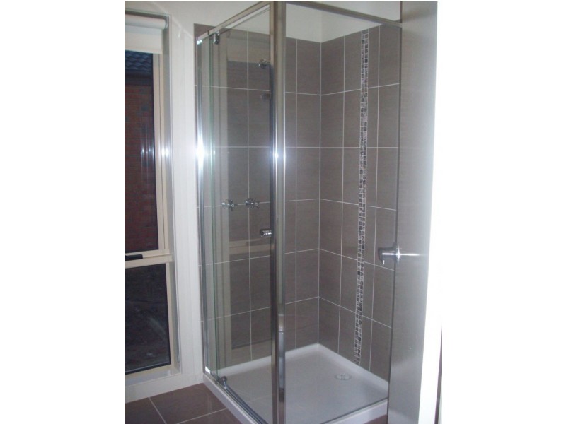 22 Perry Circuit, Cranbourne North VIC 3977