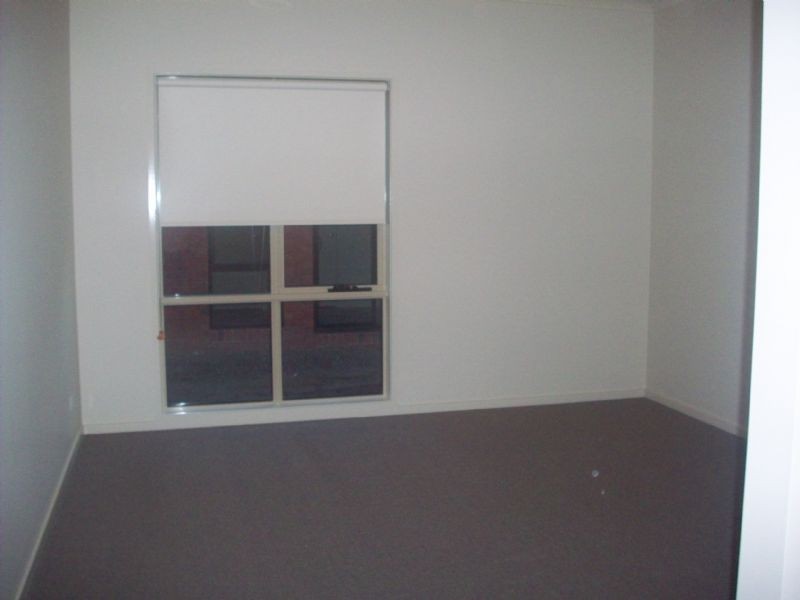 22 Perry Circuit, Cranbourne North VIC 3977