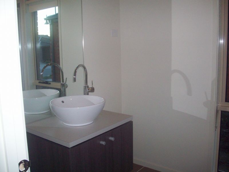 22 Perry Circuit, Cranbourne North VIC 3977