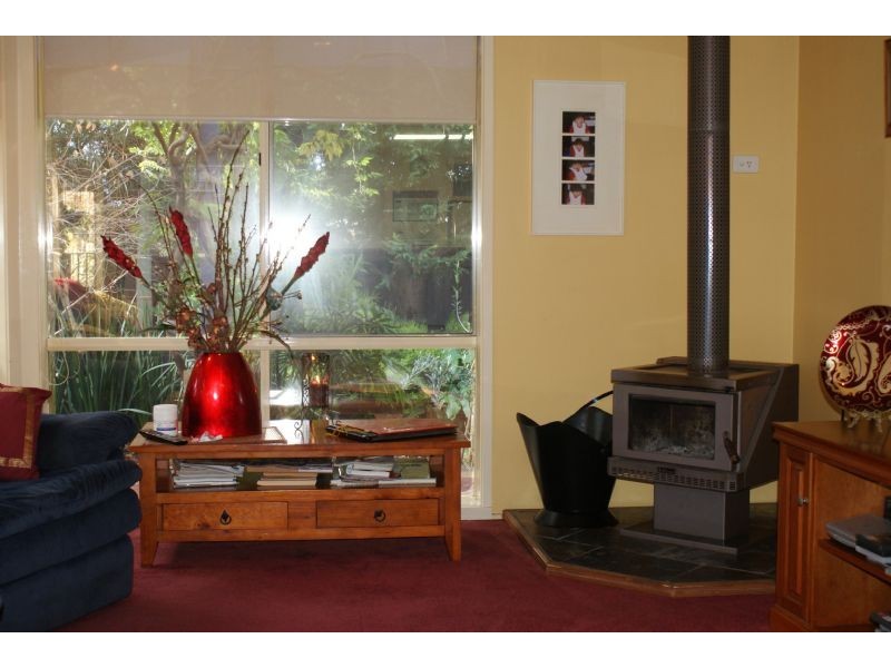 5 BLUE JAY COURT, Narre Warren South VIC 3805