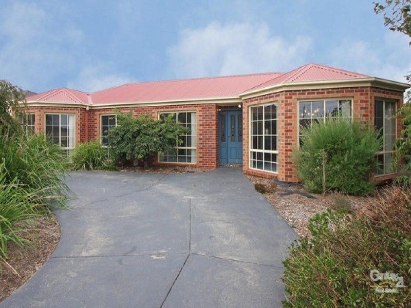 5 Tudor Court, Narre Warren VIC 3805