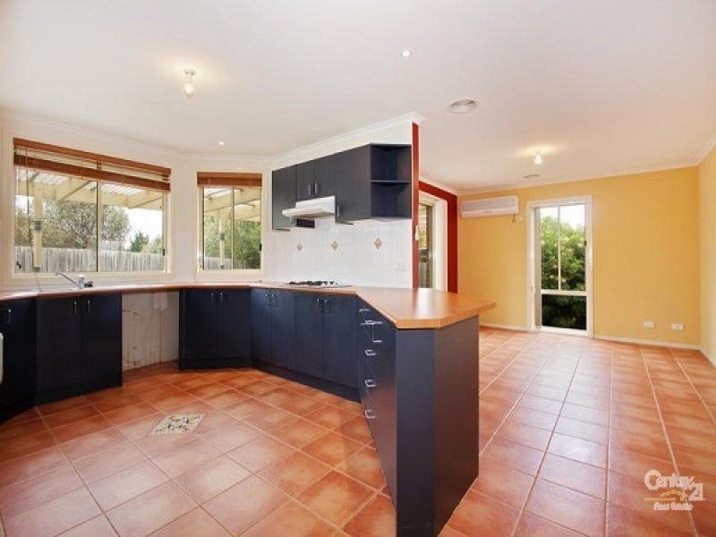 5 Tudor Court, Narre Warren VIC 3805