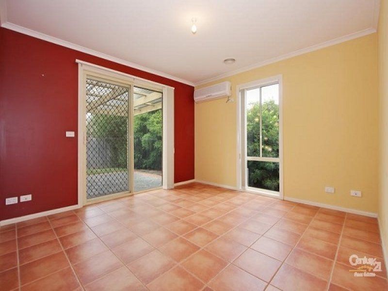 5 Tudor Court, Narre Warren VIC 3805