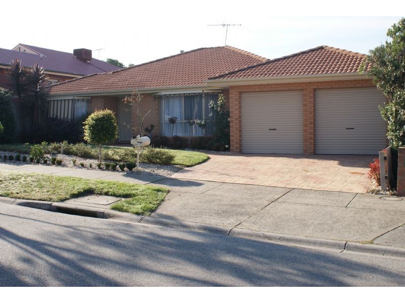 26 DUNCRAIG COURT, Narre Warren VIC 3805