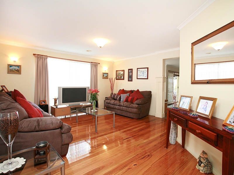 26 HEDGEROW COURT, Narre Warren South VIC 3805