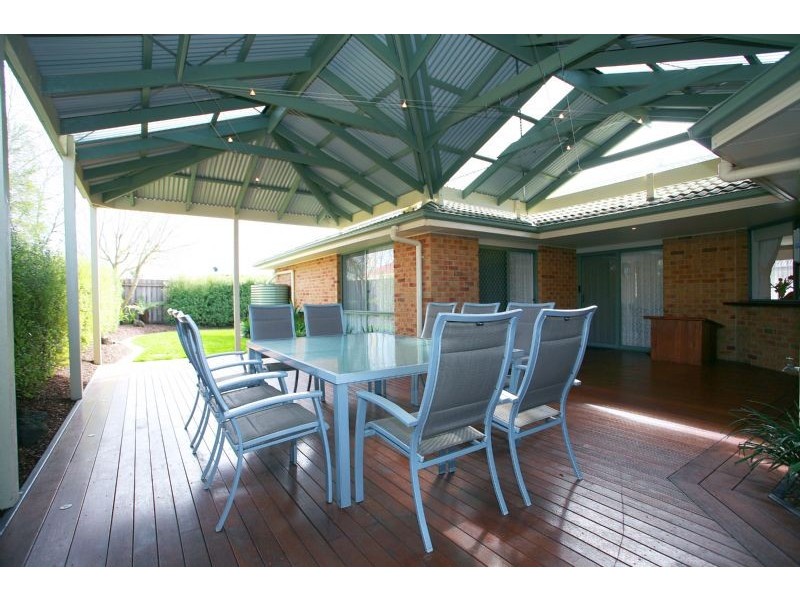5 HILLSTON COURT, Narre Warren South VIC 3805