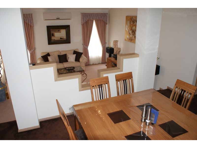 7 DUNCAN STREET, Narre Warren VIC 3805