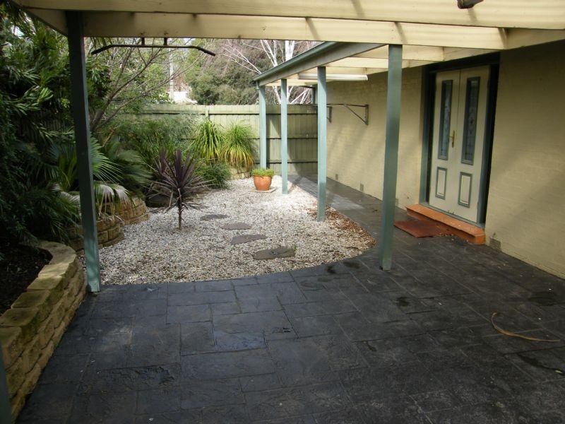 17 FOUNTAIN DRIVE, Narre Warren VIC 3805