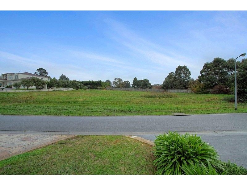 94-96 Fontaine Terrace, Narre Warren North VIC 3804