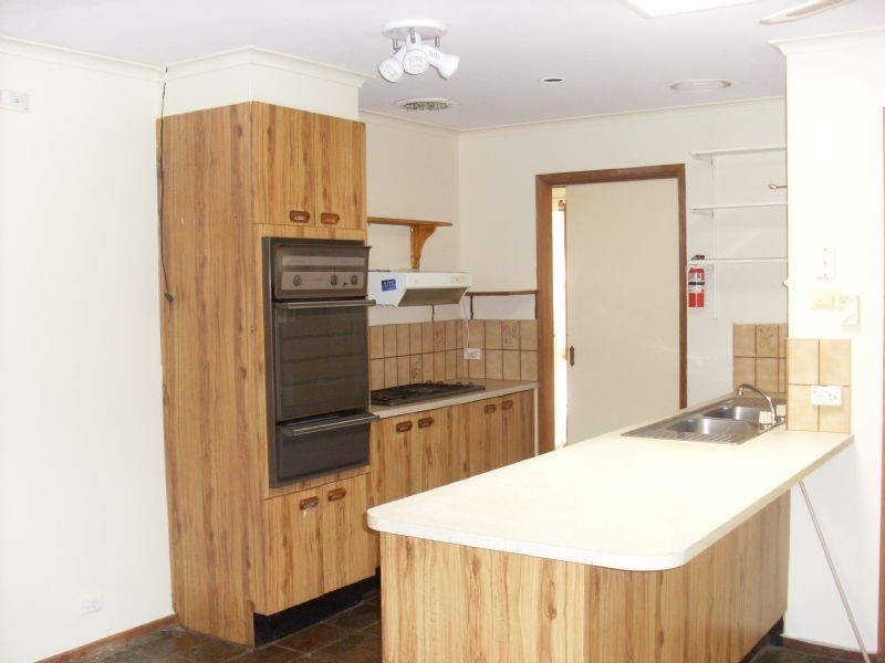 13 Rosemont Drive, Narre Warren VIC 3805