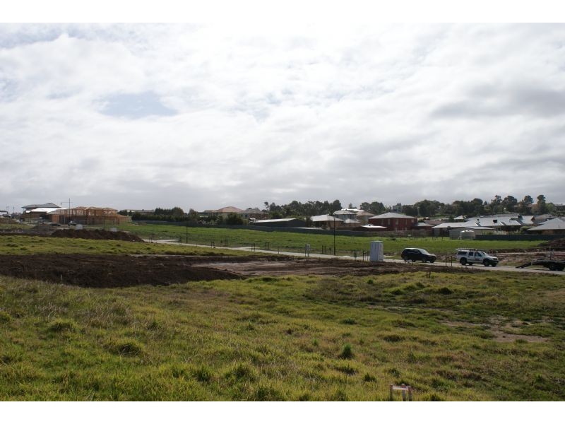LOT 20 AVENVIEW DRIVE, Narre Warren North VIC 3804