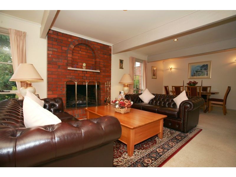 22 BOUNDARY ROAD, Narre Warren East VIC 3804