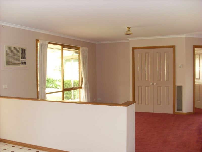 37 Jacksons Road, Narre Warren VIC 3805