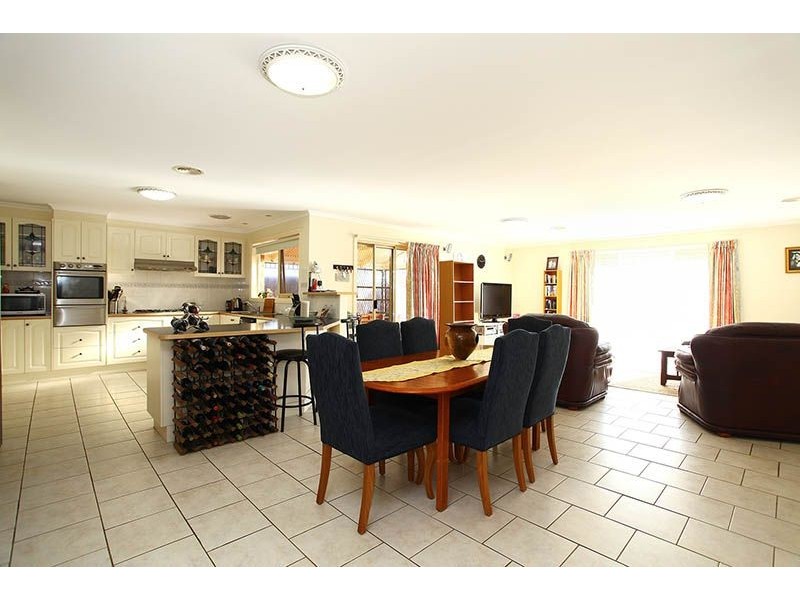 6 Carranya Court, Narre Warren South VIC 3805