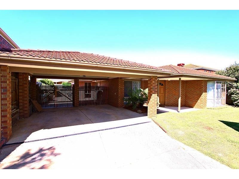 15 EDMONDS STREET, Narre Warren VIC 3805