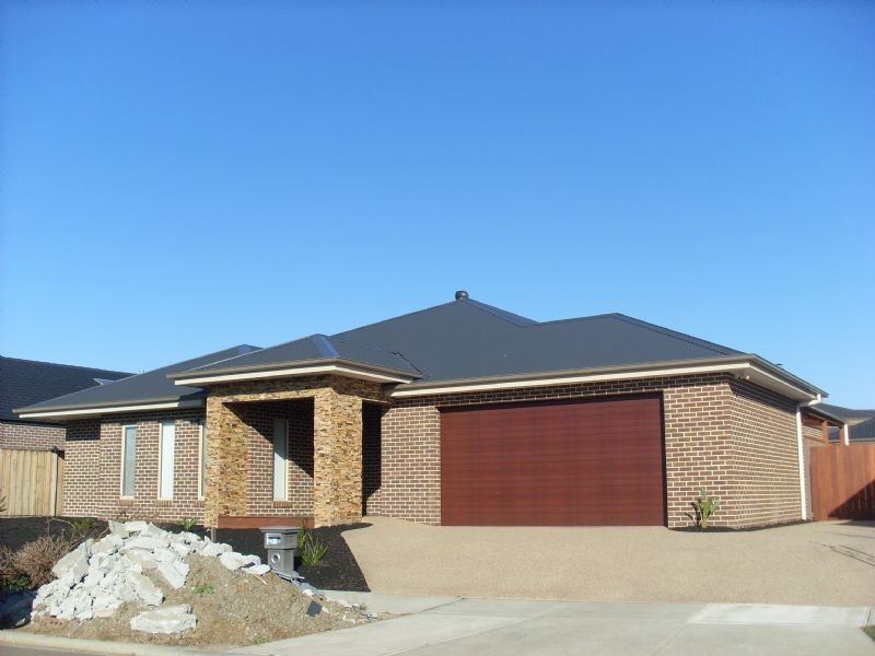 61 The Esplanade, Narre Warren South VIC 3805