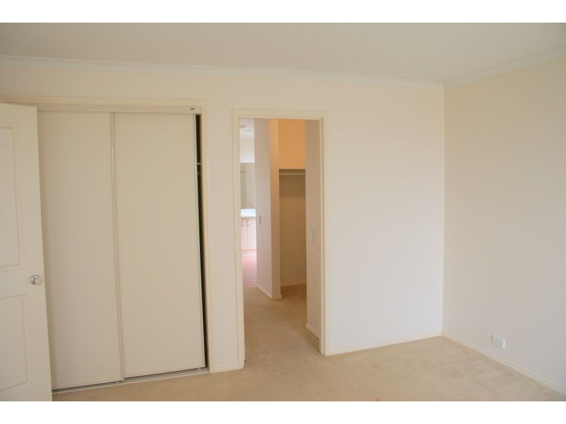 Narre Warren South VIC 3805