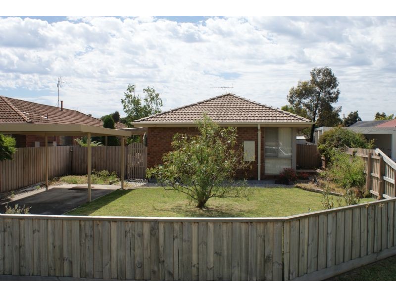 8 Boomerang Court, Narre Warren South VIC 3805