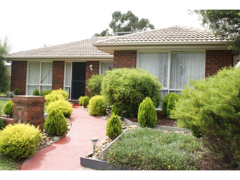 17 Bunerong Court, Narre Warren South VIC 3805