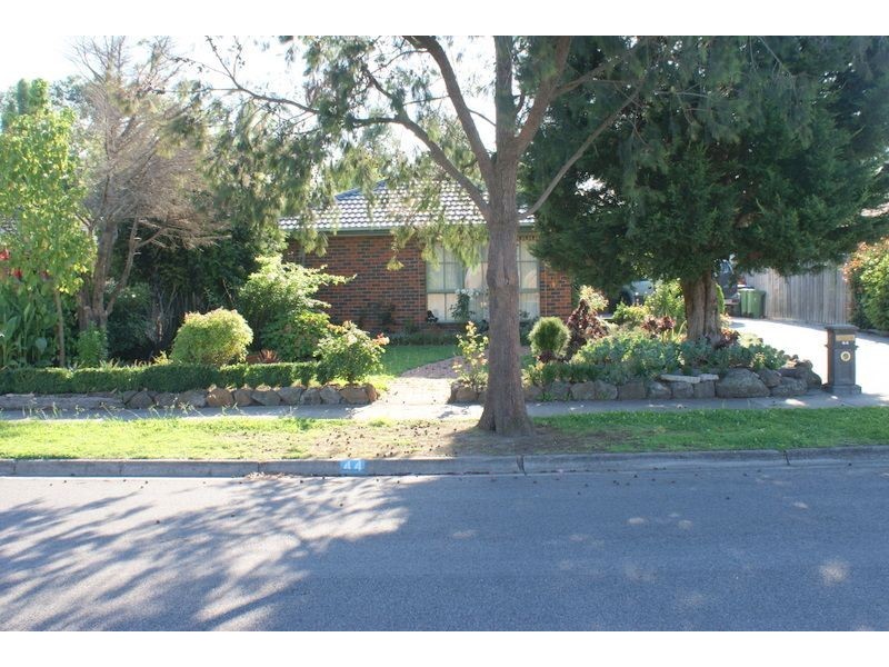 44 Summerlea Road, Narre Warren VIC 3805