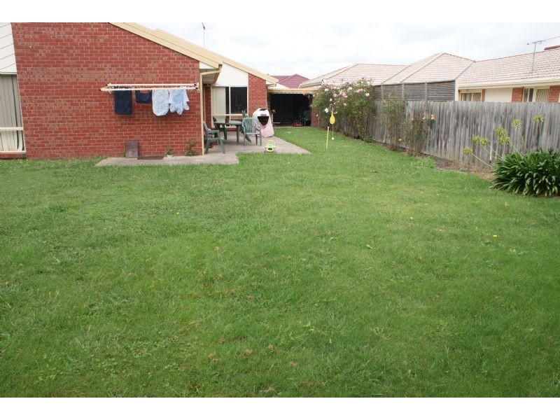 13 England Walk, Narre Warren South VIC 3805