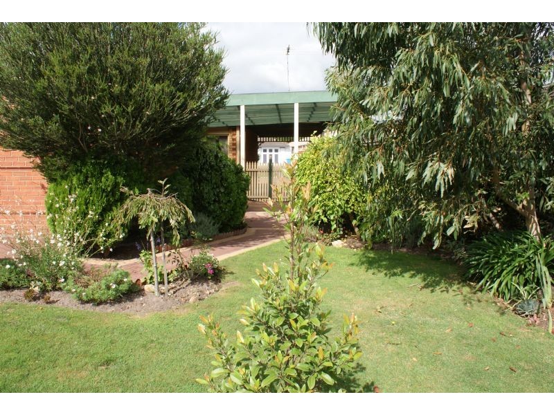 4 Henshaw Court, Narre Warren South VIC 3805