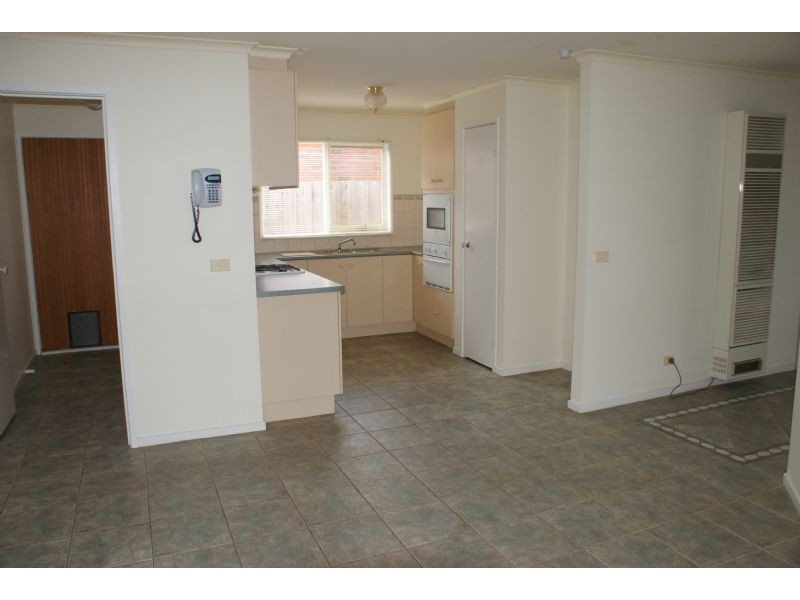 4 Henshaw Court, Narre Warren South VIC 3805