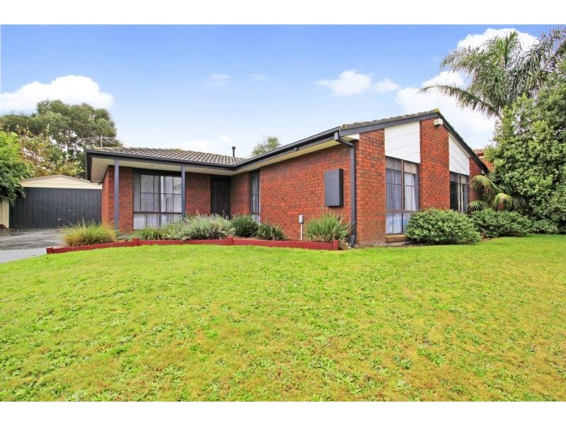 10 Amber Crescent, Narre Warren VIC 3805