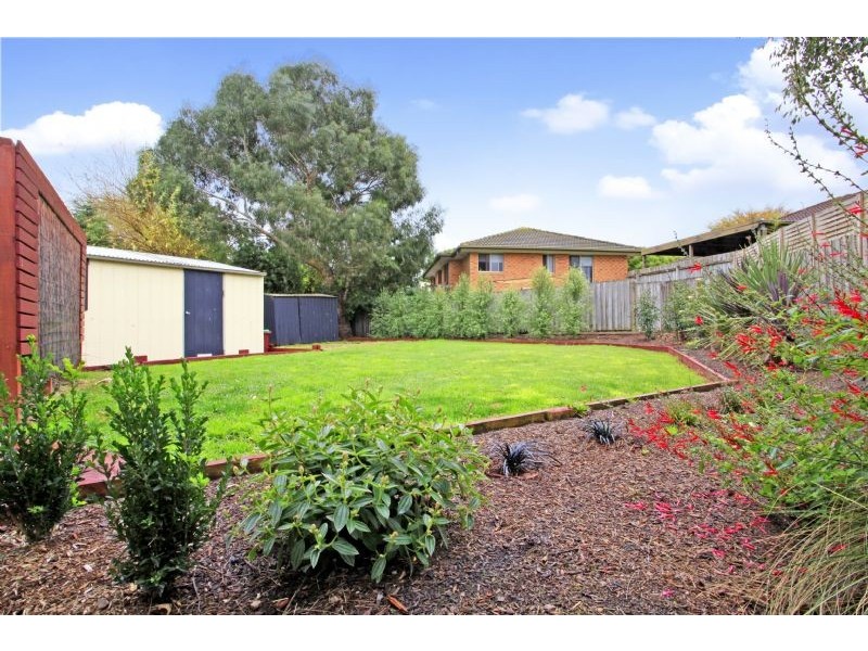 10 Amber Crescent, Narre Warren VIC 3805