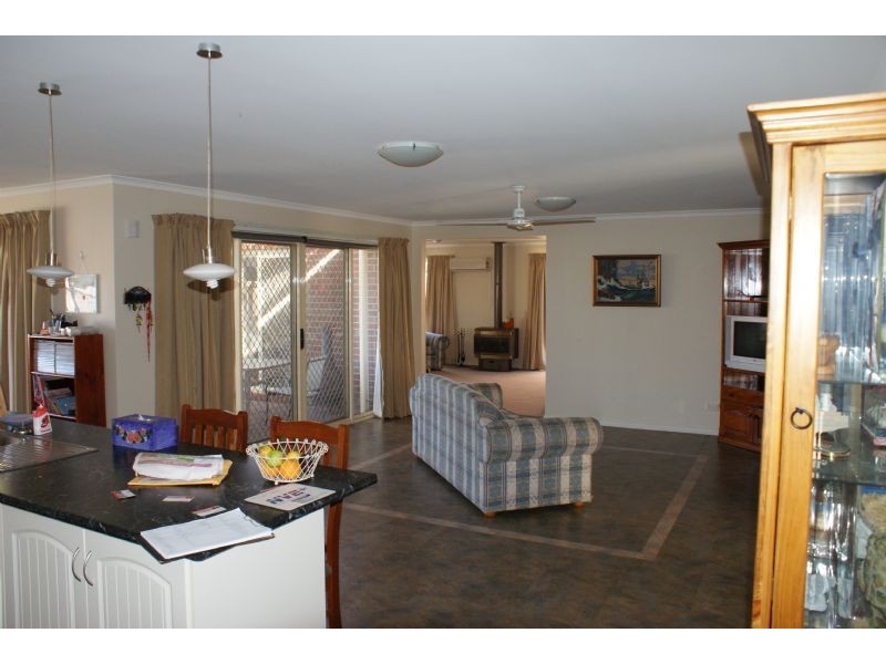 23 Tuileries Rise, Narre Warren South VIC 3805