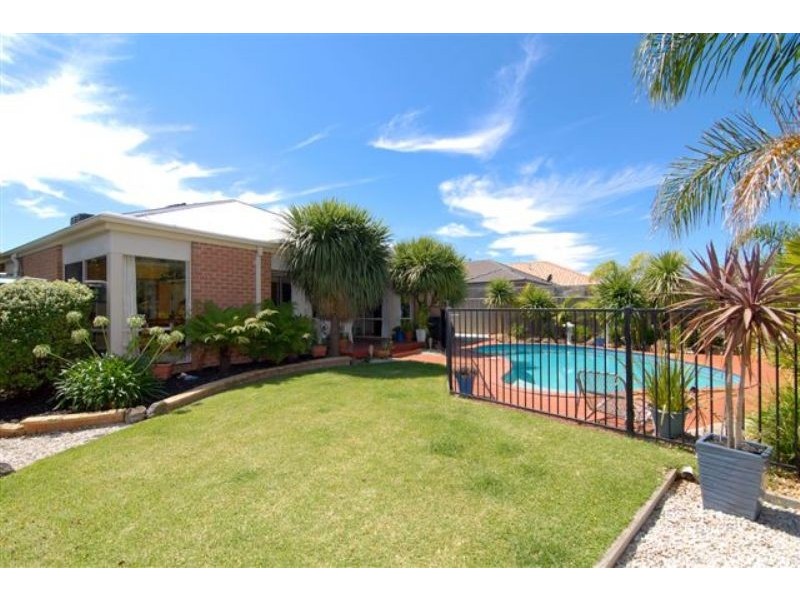 33 Fleet Street, Narre Warren South VIC 3805