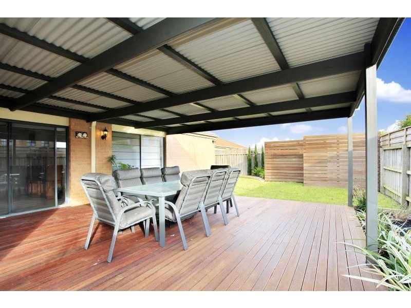 2 Dover Court, Narre Warren South VIC 3805