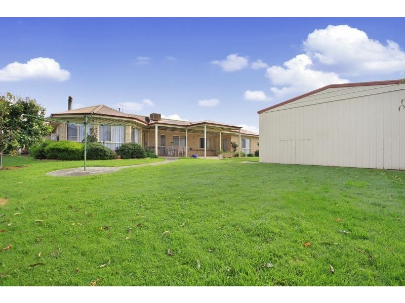 4 Coram Close, Narre Warren North VIC 3804
