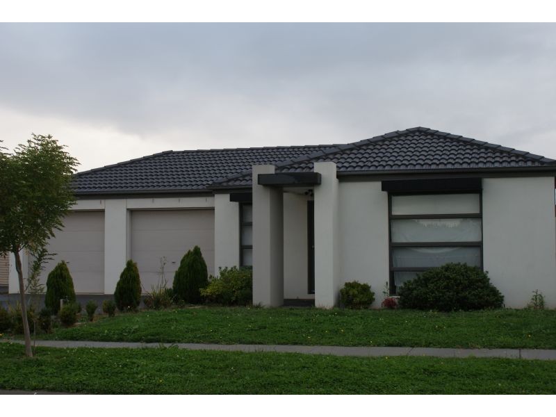 40 Sing Crescent, Berwick VIC 3806