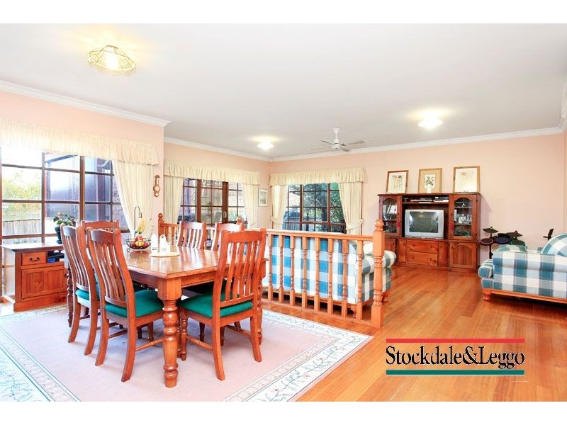 29 Crystal Brook Crt, Narre Warren South VIC 3805