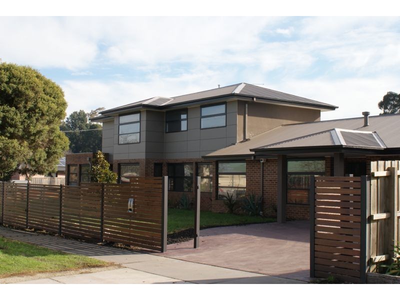 31-33 Main Street, Narre Warren North VIC 3804