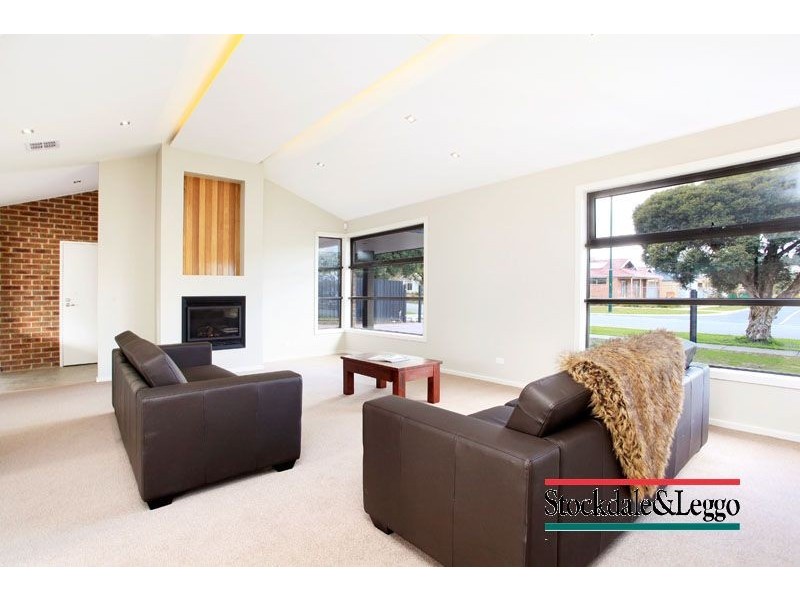 31-33 Main Street, Narre Warren North VIC 3804